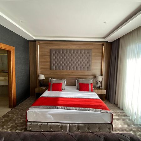 Ramada By Wyndham Nigde Hotel Exterior foto