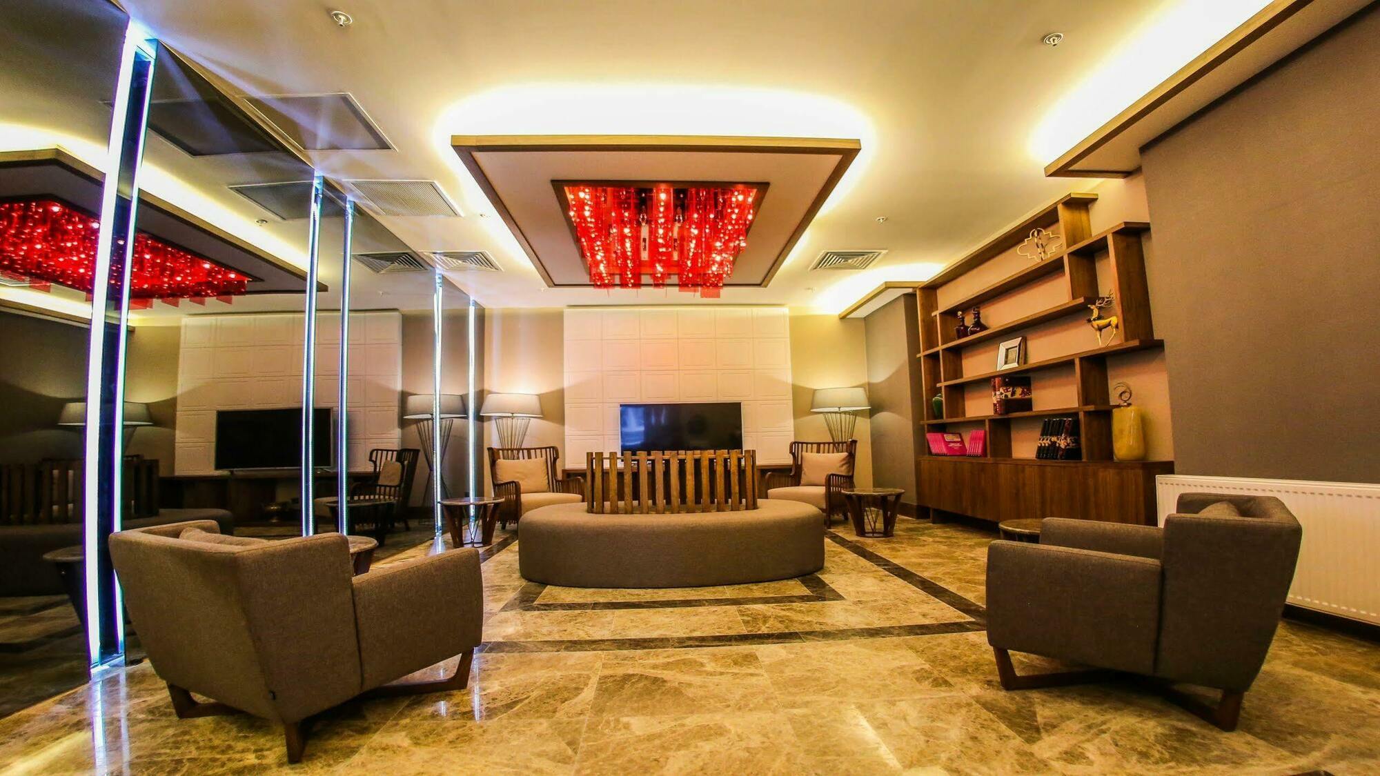 Ramada By Wyndham Nigde Hotel Exterior foto