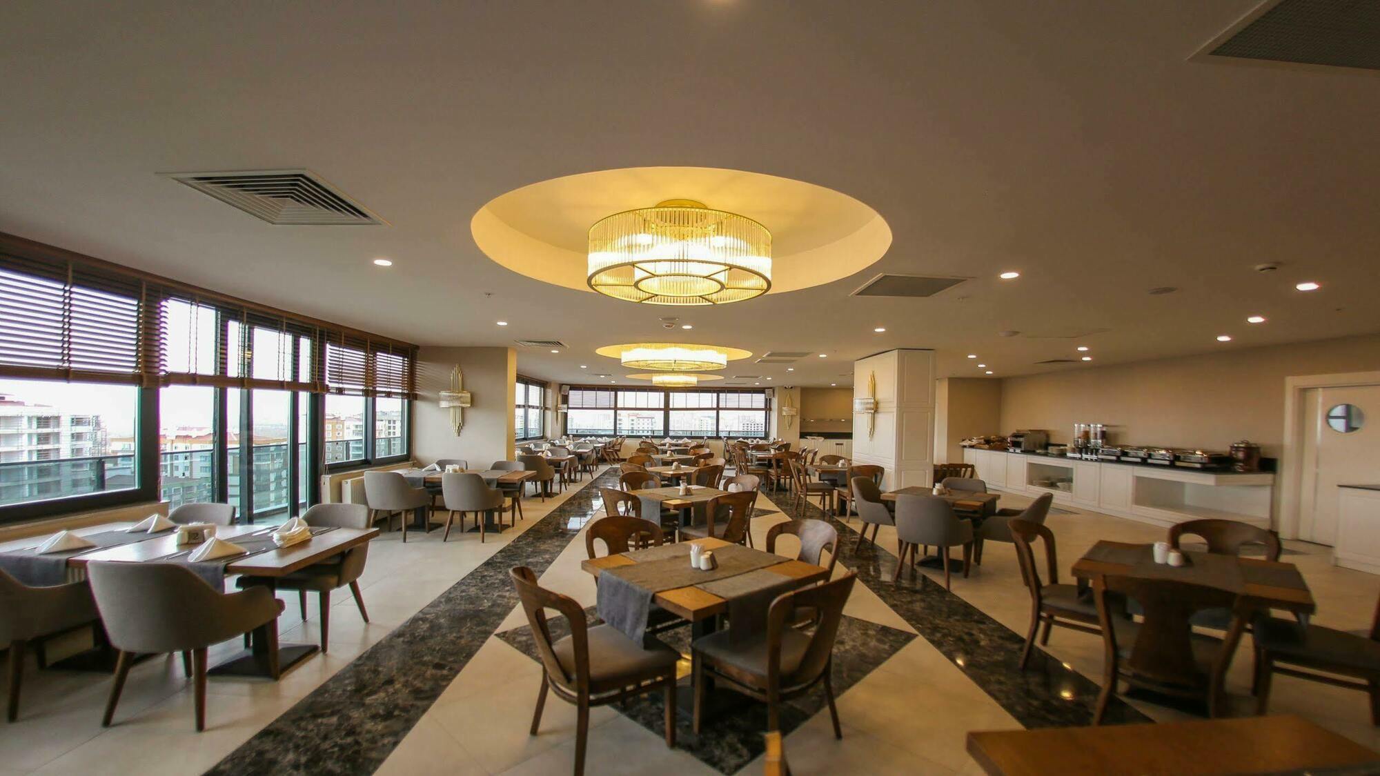 Ramada By Wyndham Nigde Hotel Exterior foto