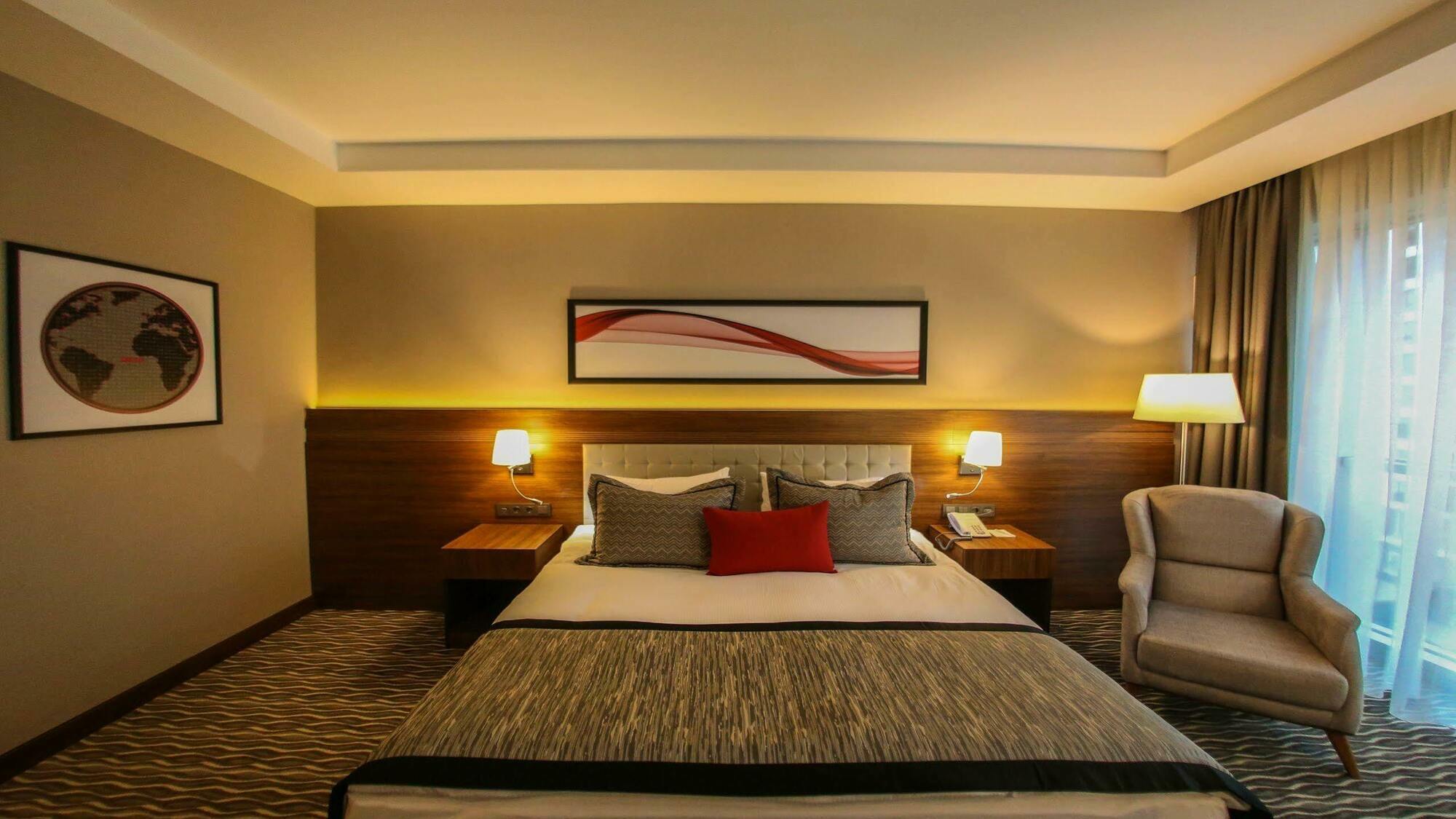 Ramada By Wyndham Nigde Hotel Exterior foto